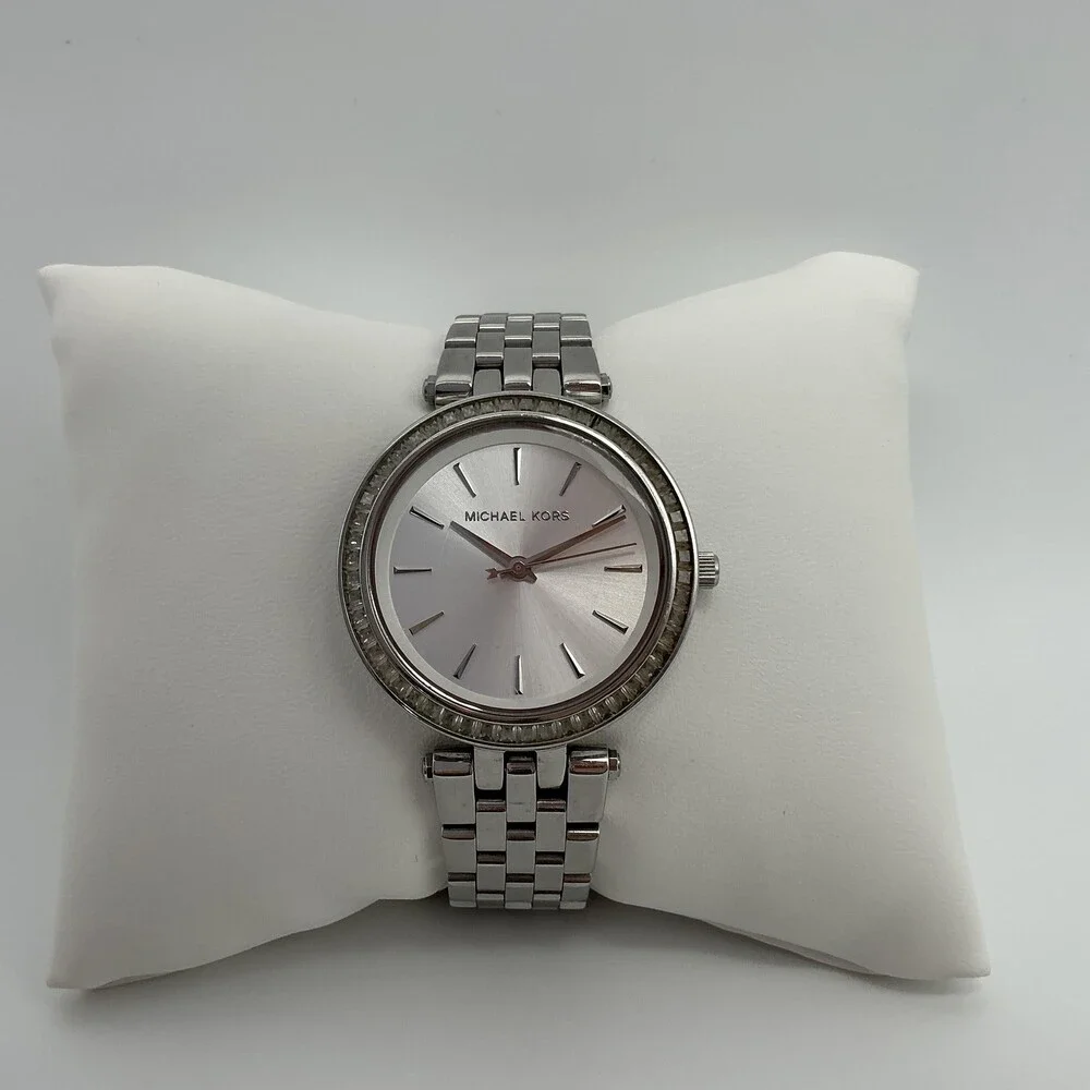 Michael Kors Darci Womens Watch 33mm Silver Tone Crystal Bezel New Battery 6.25